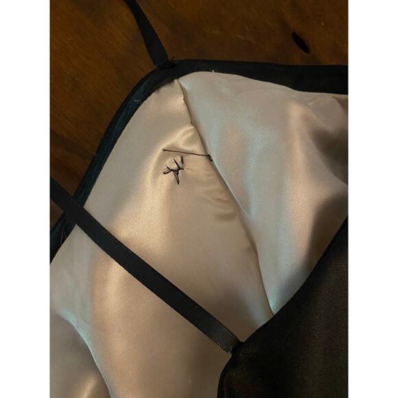 Sweetheart Bodice Empire Waist Formal Dress (USED LIKE NEW) - Picture 6 of 8